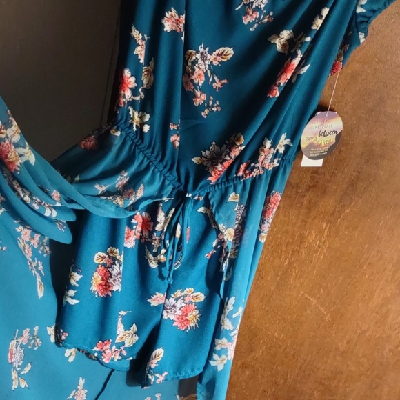 Romper - Picture 4 of 7